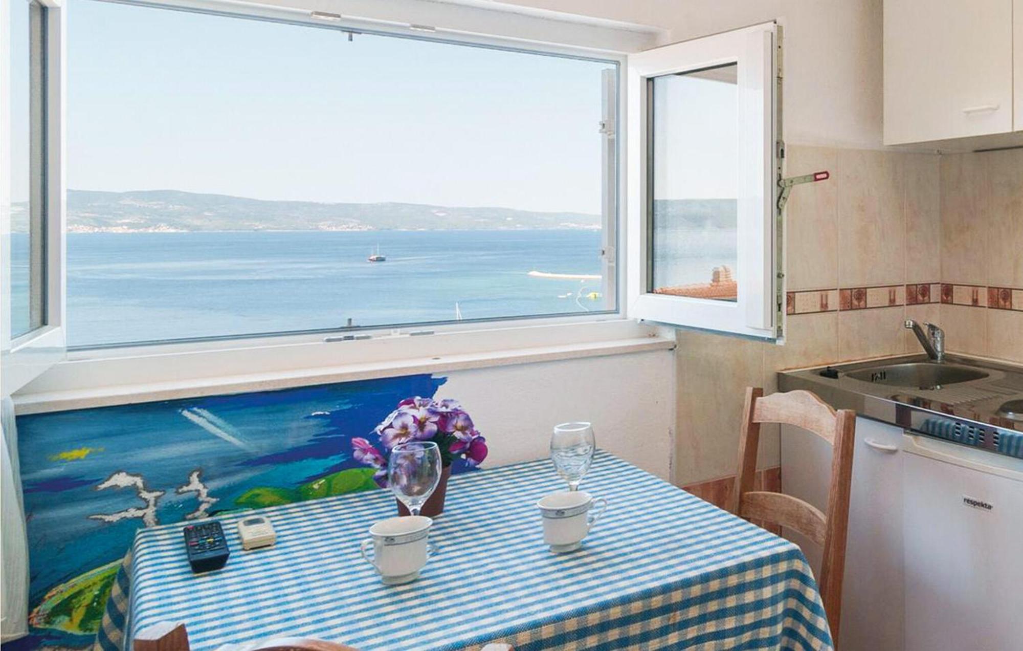 Gorgeous Apartment In Omis With House Sea View 外观 照片